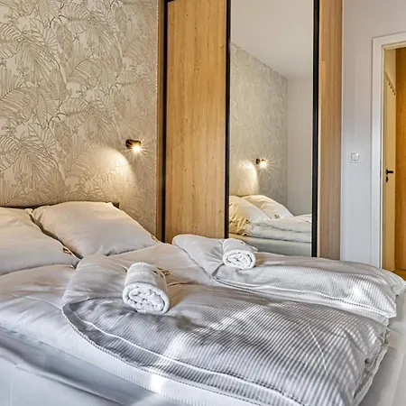 شقة Polna 23 By Royal Aparts Vip Świeradów-Zdrój